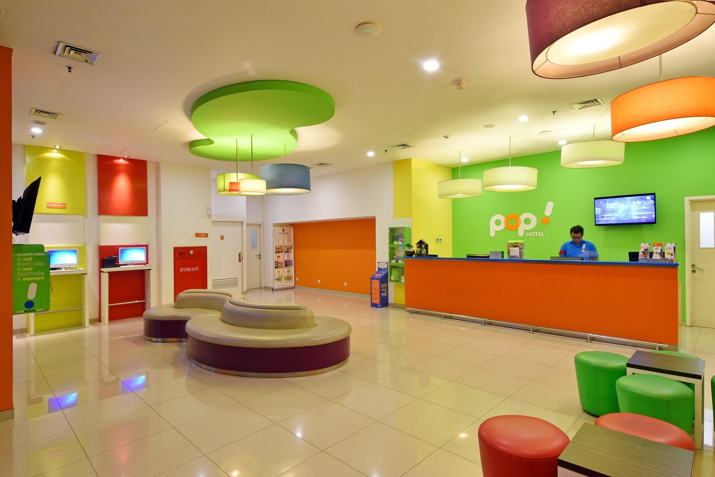 Pop! Hotel Kelapa Gading Jakarta Exterior foto