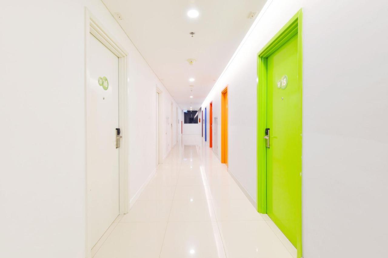 Pop! Hotel Kelapa Gading Jakarta Exterior foto