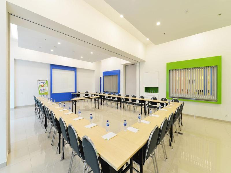 Pop! Hotel Kelapa Gading Jakarta Exterior foto