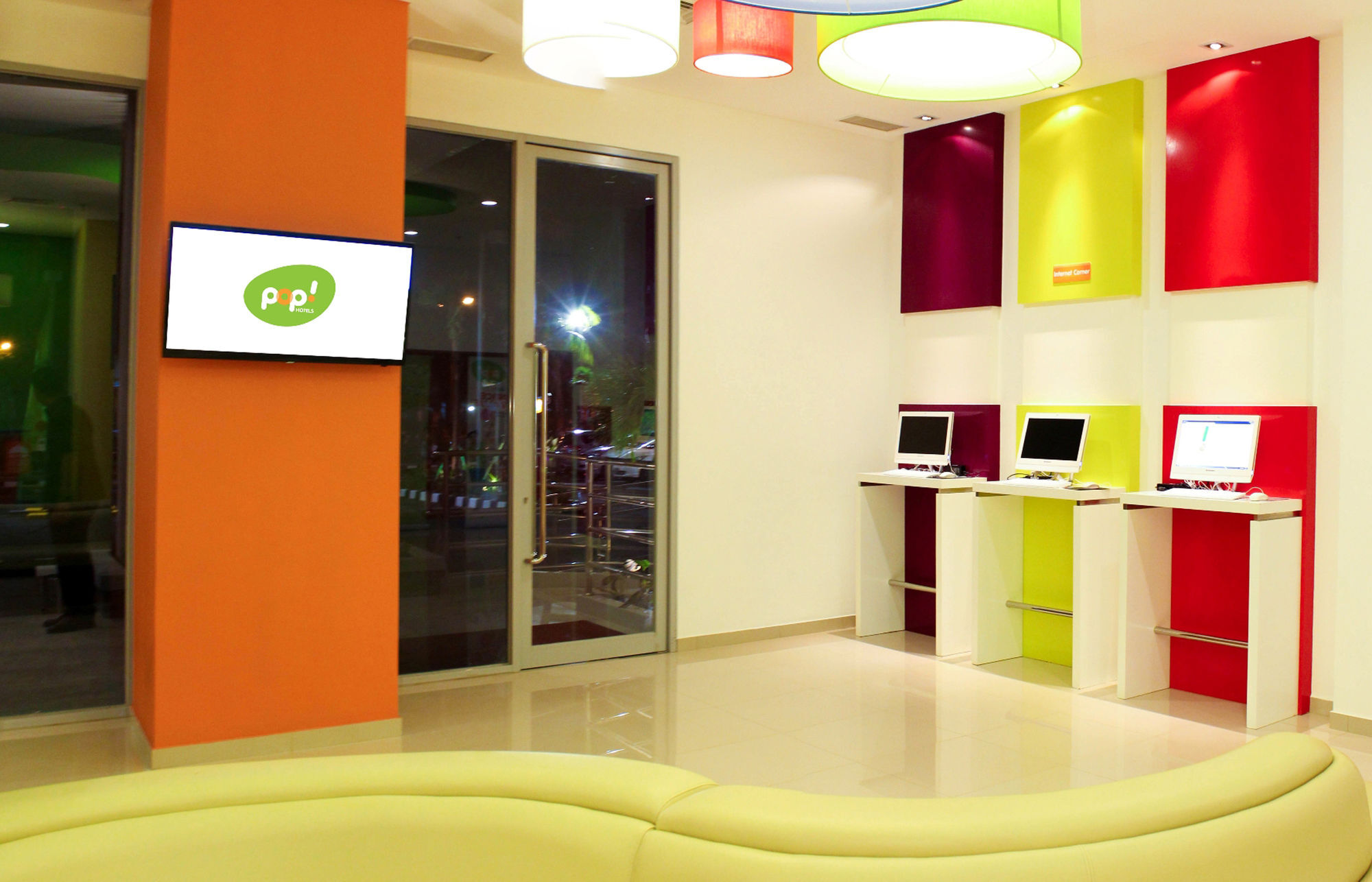 Pop! Hotel Kelapa Gading Jakarta Exterior foto